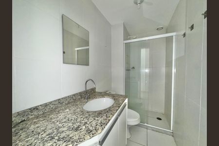 Apartamento à venda com 211m², 3 quartos e 2 vagas Apartamento à venda com 211m², 3 quartos e 2 vagasBanheiro 1
