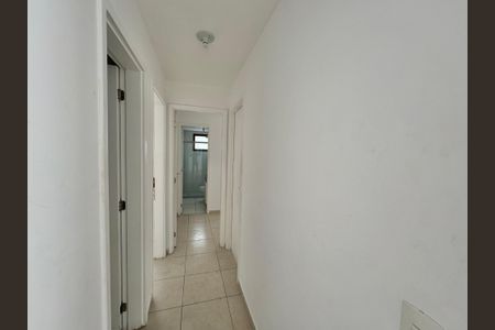 Apartamento à venda com 211m², 3 quartos e 2 vagas Apartamento à venda com 211m², 3 quartos e 2 vagasCorredor