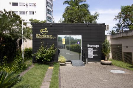 Apartamento à venda com 211m², 3 quartos e 2 vagas Apartamento à venda com 211m², 3 quartos e 2 vagasÁrea comum