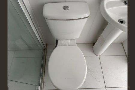 Apartamento à venda com 211m², 3 quartos e 2 vagas Apartamento à venda com 211m², 3 quartos e 2 vagasBanheiro 2