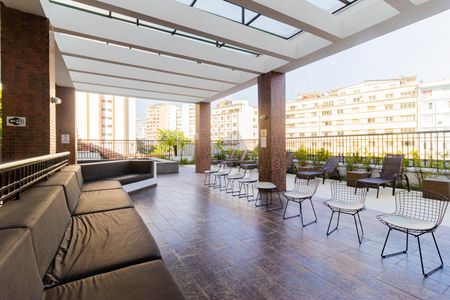 Apartamento à venda com 50m², 1 quarto e 1 vagaPiscina