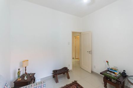 Apartamento à venda com 74m², 2 quartos e 1 vagaQuarto 2