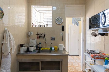 Apartamento à venda com 74m², 2 quartos e 1 vagaCozinha