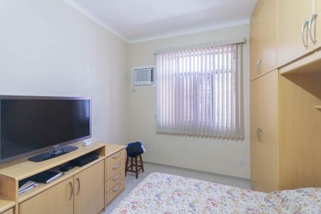 Apartamento à venda com 74m², 2 quartos e 1 vagaQuarto 1