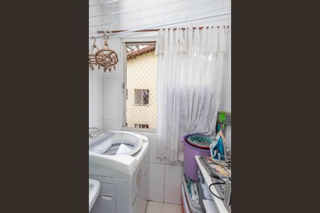 Apartamento à venda com 48m², 2 quartos e 1 vaga Apartamento à venda com 48m², 2 quartos e 1 vagaÁrea de serviço