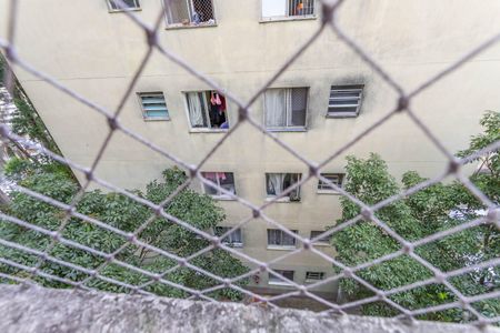 Apartamento à venda com 48m², 2 quartos e 1 vaga Apartamento à venda com 48m², 2 quartos e 1 vagaVista da área de serviço