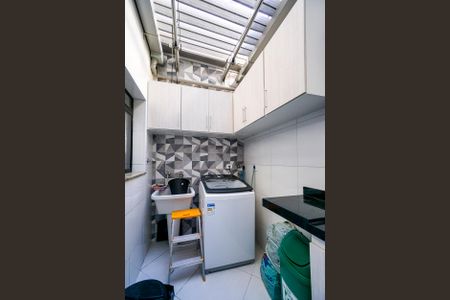 Casa de condomínio à venda com 115m², 3 quartos e 1 vaga Casa de condomínio à venda com 115m², 3 quartos e 1 vagaÁrea de serviço