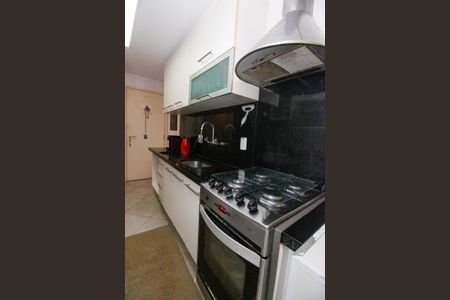 Apartamento à venda com 100m², 3 quartos e 3 vagasCozinha