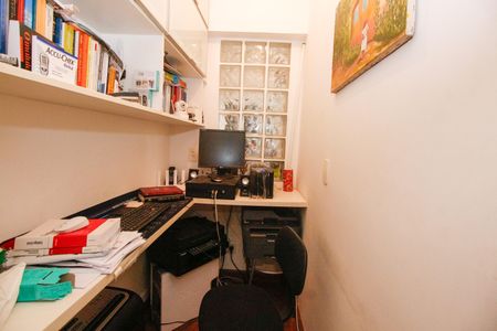 Apartamento à venda com 100m², 3 quartos e 3 vagasEscritório