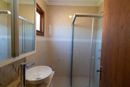 Casa à venda com 182m², 3 quartos e 3 vagas Casa à venda com 182m², 3 quartos e 3 vagasBanheiro da Suíte