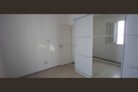 Casa à venda com 100m², 2 quartos e 2 vagas
