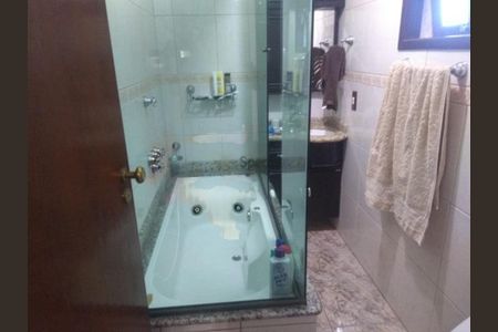 Casa à venda com 160m², 2 quartos e 4 vagas