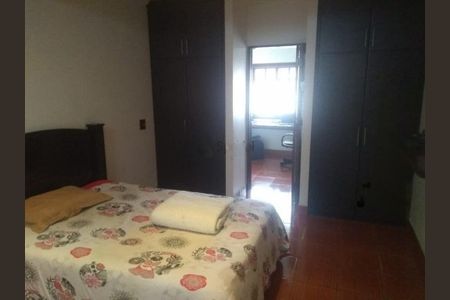 Casa à venda com 160m², 2 quartos e 4 vagas