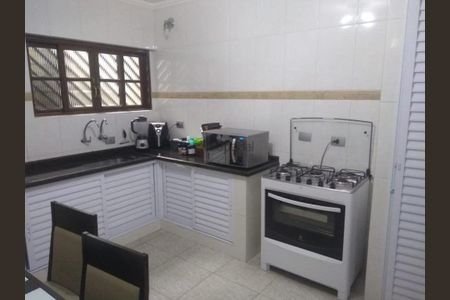 Casa à venda com 160m², 2 quartos e 4 vagas