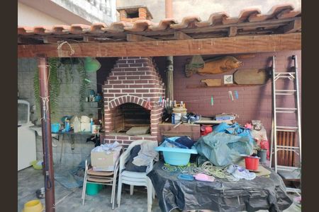 Casa à venda com 220m², 3 quartos e 2 vagas