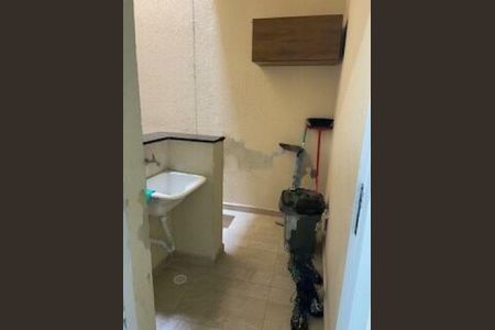 Casa à venda com 107m², 3 quartos e 1 vaga