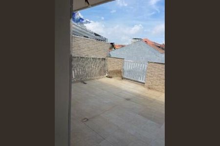 Casa à venda com 107m², 3 quartos e 1 vaga