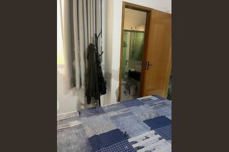 Casa à venda com 107m², 3 quartos e 1 vaga