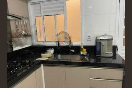 Casa à venda com 107m², 3 quartos e 1 vaga