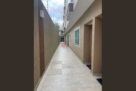 Casa à venda com 107m², 3 quartos e 1 vaga