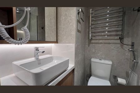 Studio à venda com 23m², 1 quarto e sem vaga Studio à venda com 23m², 1 quarto e sem vagaBanheiro