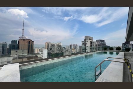 Studio à venda com 23m², 1 quarto e sem vaga Studio à venda com 23m², 1 quarto e sem vagaÁrea comum - Piscina