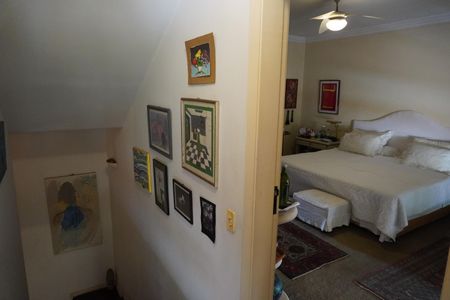 Casa à venda com 320m², 3 quartos e 2 vagasQuarto 2 - Varanda