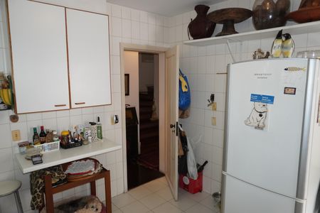 Casa à venda com 320m², 3 quartos e 2 vagasCozinha