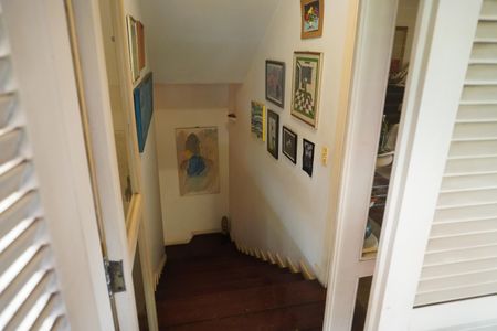 Casa à venda com 320m², 3 quartos e 2 vagasQuarto 2 - Varanda