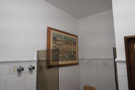 Casa à venda com 320m², 3 quartos e 2 vagasBanheiro de Serviço