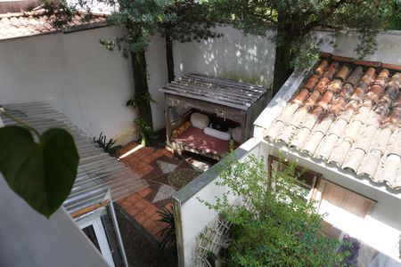 Casa à venda com 320m², 3 quartos e 2 vagasQuarto 2 - Varanda