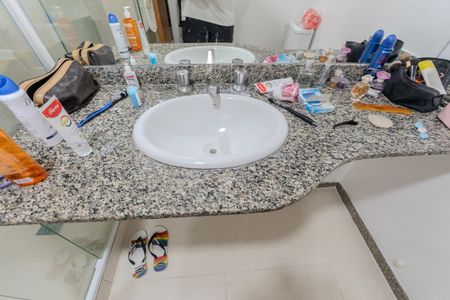 Apartamento à venda com 42m², 1 quarto e 1 vaga Apartamento à venda com 42m², 1 quarto e 1 vagaBanheiro da Suíte