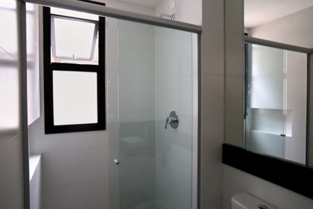 Apartamento à venda com 65m², 2 quartos e 2 vagas Apartamento à venda com 65m², 2 quartos e 2 vagasBanheiro Suíte