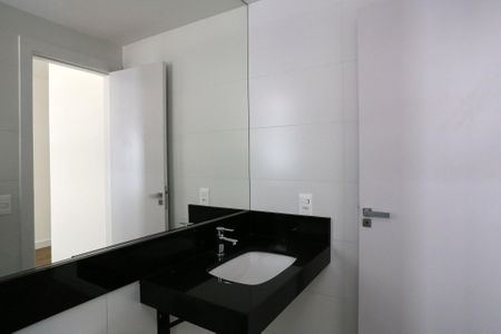 Apartamento à venda com 65m², 2 quartos e 2 vagas Apartamento à venda com 65m², 2 quartos e 2 vagasBanheiro Suíte