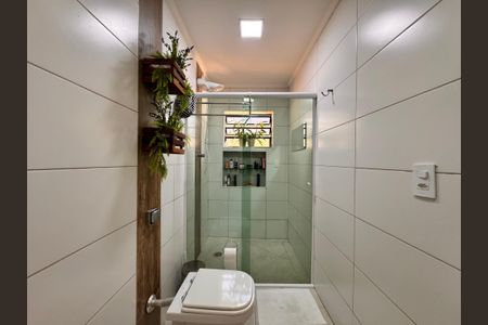 Casa à venda com 238m², 3 quartos e 3 vagasBanheiro da suíte 