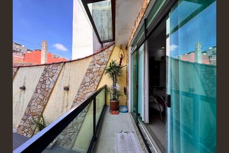 Casa à venda com 238m², 3 quartos e 3 vagasSacada