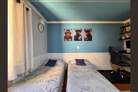 Casa à venda com 238m², 3 quartos e 3 vagasQuarto 2