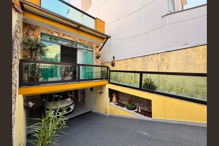 Casa à venda com 238m², 3 quartos e 3 vagasGaragem