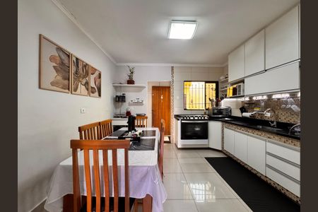 Casa à venda com 238m², 3 quartos e 3 vagasCozinha