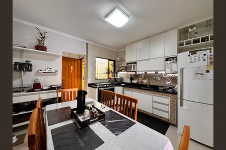 Casa à venda com 238m², 3 quartos e 3 vagasCozinha