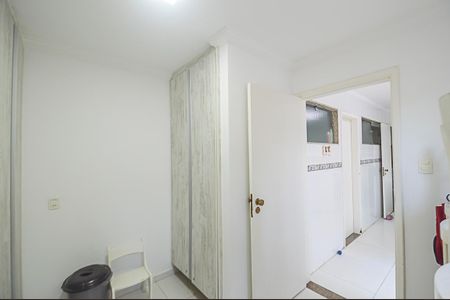 Casa à venda com 350m², 4 quartos e 6 vagas Casa à venda com 350m², 4 quartos e 6 vagasQuarto de Serviço