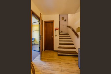 Casa à venda com 154m², 3 quartos e 2 vagas Casa à venda com 154m², 3 quartos e 2 vagasSala