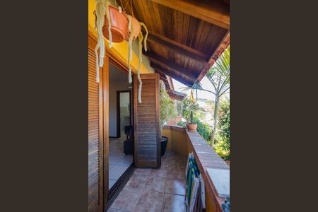 Casa à venda com 154m², 3 quartos e 2 vagas Casa à venda com 154m², 3 quartos e 2 vagasQuarto 1 - Varanda