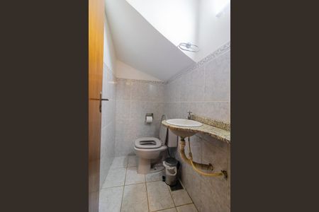 Casa à venda com 154m², 3 quartos e 2 vagas Casa à venda com 154m², 3 quartos e 2 vagasLavabo