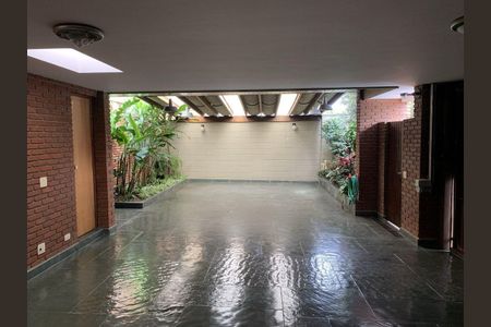 Casa à venda com 400m², 4 quartos e 4 vagasFoto 24