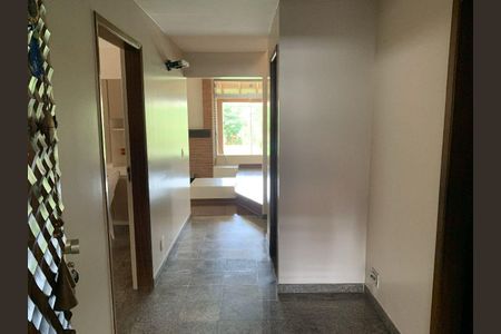 Casa à venda com 400m², 4 quartos e 4 vagasFoto 04