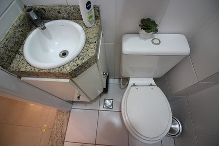 Apartamento à venda com 84m², 2 quartos e 2 vagasBanheiro Social