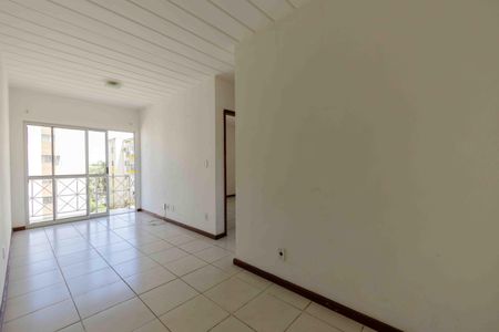 Apartamento para alugar com 65m², 2 quartos e 1 vaga Apartamento para alugar com 65m², 2 quartos e 1 vagaSala