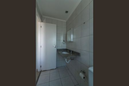 Apartamento à venda com 183m², 3 quartos e 3 vagasBanheiro da Suíte 1