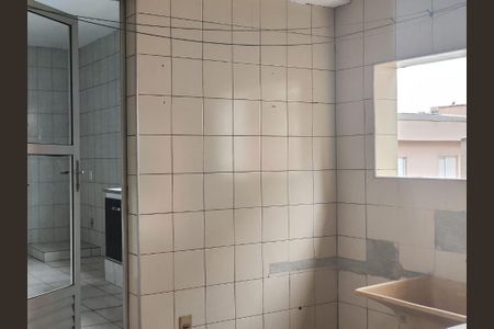 Casa à venda com 180m², 2 quartos e 2 vagas Casa à venda com 180m², 2 quartos e 2 vagasÁrea de serviço 2